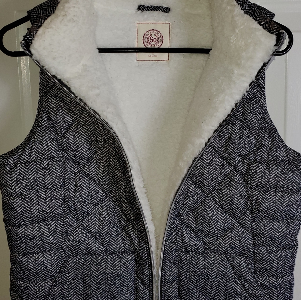 Linned Puffer Vest LOT 2